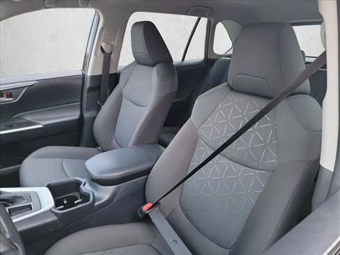 Used 2025 Toyota RAV4 XLE FWD image 13