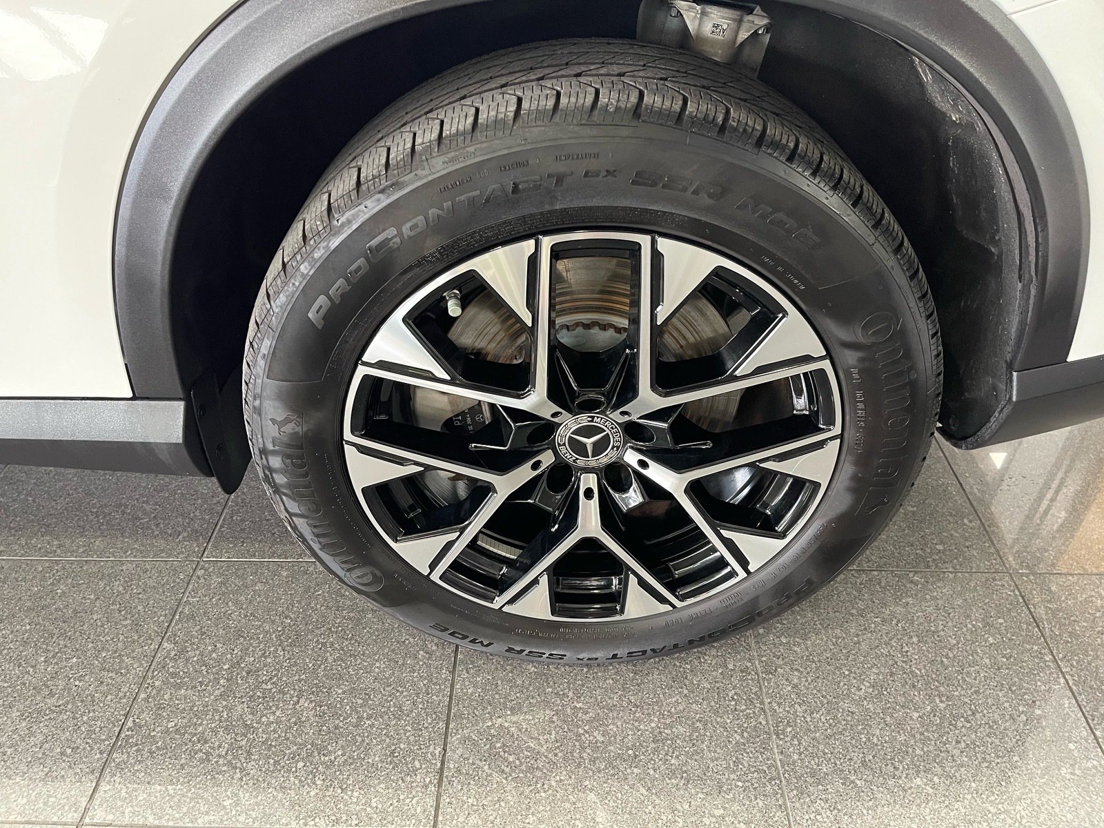 Used 2025 Mercedes-Benz GLC 350e 4MATIC image 21