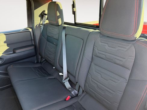 Used 2025 Nissan Frontier Pro-X image 23