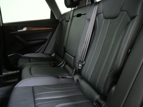 Used 2023 Audi Q5 e Premium w/ Convenience Package AWD/4WD image 17