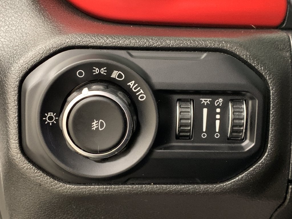 Used 2021 Jeep Wrangler Rubicon AWD/4WD image 23