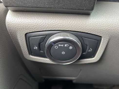 Used 2018 Ford F550 4x4 Regular Cab Super Duty image 17