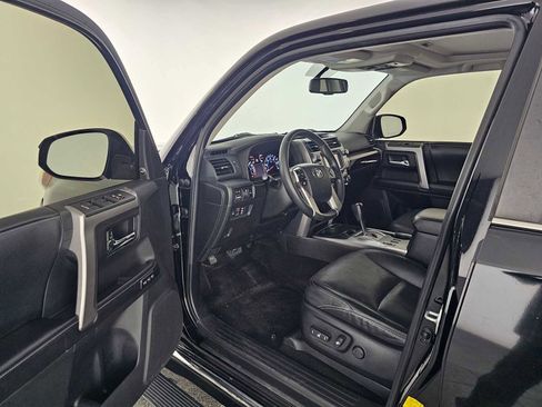 Used 2016 Toyota 4Runner Limited RWD image 21