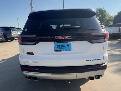 Certified 2025 GMC Acadia Elevation FWD image 7