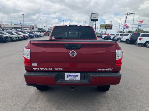 Used 2019 Nissan Titan PRO-4X w/ Pro-4x Convenience Package AWD/4WD image 6