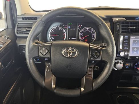 Used 2024 Toyota 4Runner TRD Off-Road AWD/4WD image 17