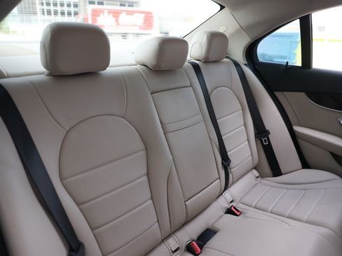 Used 2015 Mercedes-Benz C 300 Sedan image 17