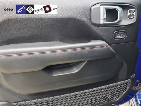 Used 2019 Jeep Wrangler Unlimited Rubicon w/ Dual Top Group image 16