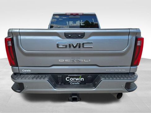 Used 2025 GMC Sierra 2500 Denali Ultimate AWD/4WD image 11