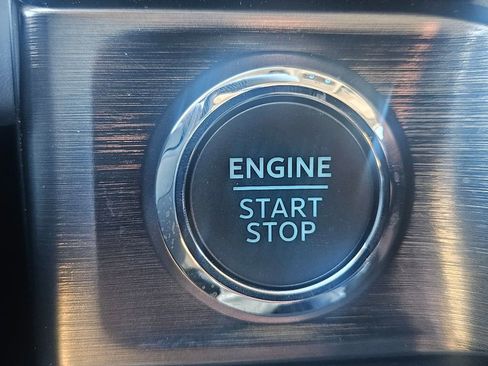 New 2026 Ford F250 Lariat w/ Black Appearance Package image 15