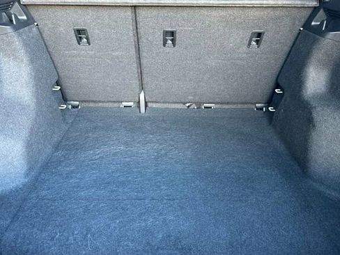 Used 2022 Volkswagen ID.4 Pro image 12