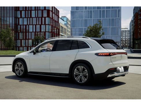New 2026 Mercedes-Benz EQS 400 4MATIC SUV image 30