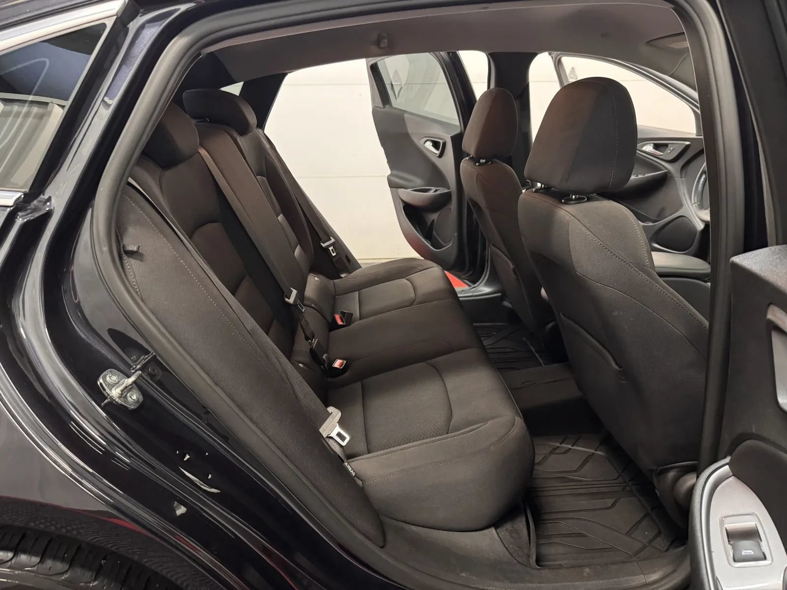 Used 2022 Chevrolet Malibu RS w/ LPO, Floor Liner Package FWD image 41