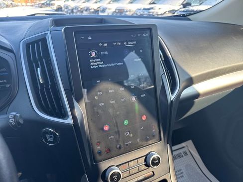 Used 2023 Ford Edge SEL w/ Convenience Package image 35