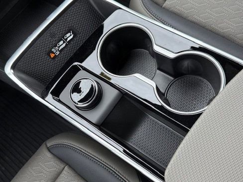 New 2026 Chevrolet Equinox LT w/ Convenience Package II image 25