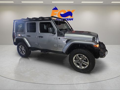 Used 2020 Jeep Wrangler Unlimited Sahara AWD/4WD image 5