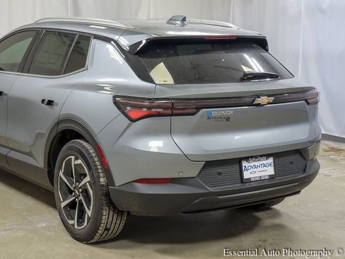 New 2026 Chevrolet Equinox EV LT image 7