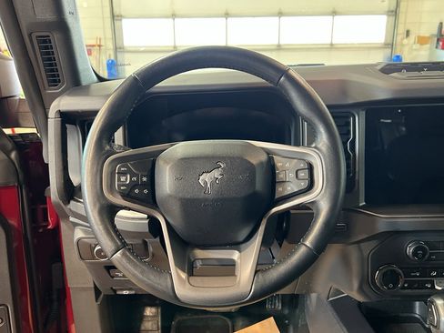 Used 2025 Ford Bronco Badlands AWD/4WD image 27
