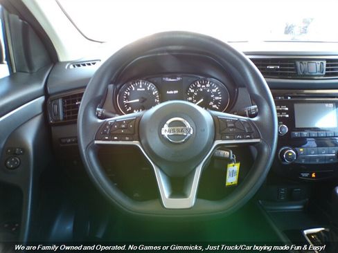 Used 2017 Nissan Rogue Sport S w/ S Appearance Package FWD image 14