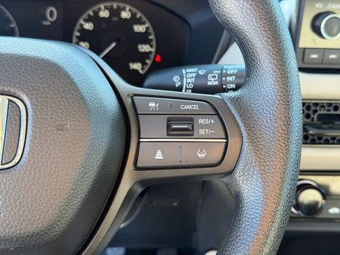 Used 2024 Honda HR-V LX image 15