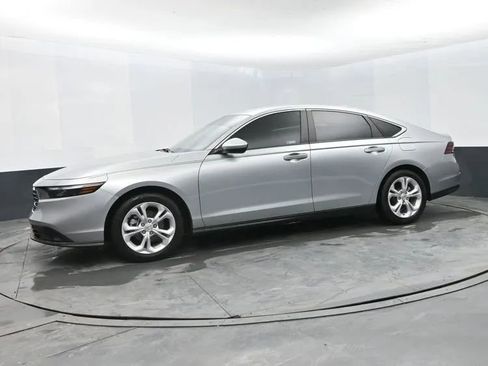 Used 2024 Honda Accord LX image 5