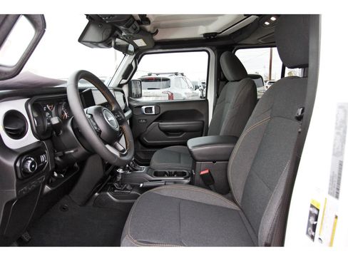 Used 2024 Jeep Wrangler Sport S image 28