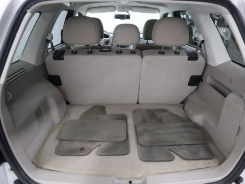 Used 2010 Ford Escape Limited image 16