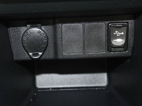 Used 2014 Toyota Corolla LE w/ Protection Package FWD image 27