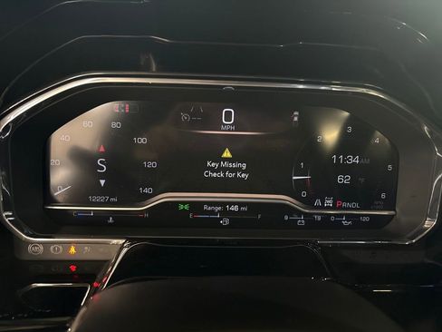 Certified 2024 GMC Sierra 2500 SLE w/ SLE Value Package; image 18