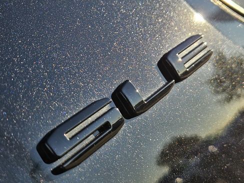 Certified 2023 GMC Acadia SLE w/ Driver Convenience Package image 15