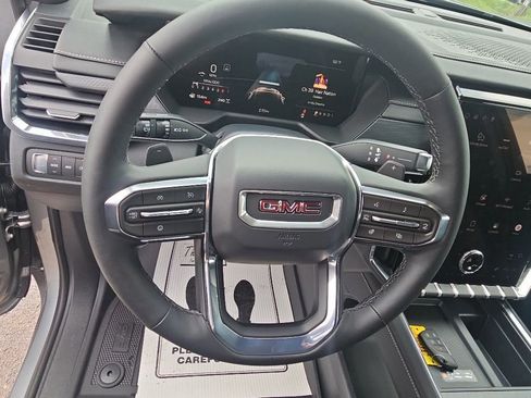 New 2026 GMC Acadia Elevation w/ Elevation Premium Package AWD/4WD image 12