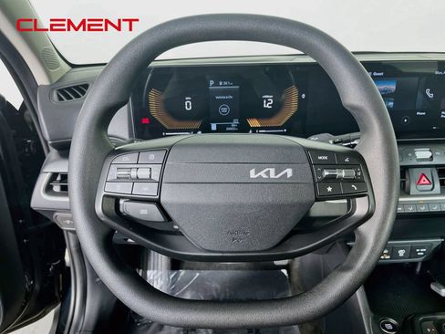 Used 2025 Kia K4 FWD image 13