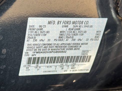Used 2023 Ford Explorer XLT w/ Equipment Group 202A AWD/4WD image 23
