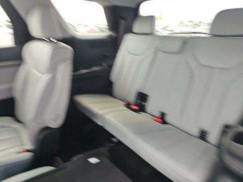 Used 2025 Hyundai Palisade SEL AWD/4WD image 13