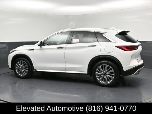 Used 2023 INFINITI QX50 Luxe image 30