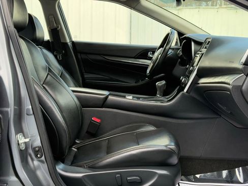 Used 2020 Nissan Maxima 3.5 SL w/ Floor Mat Group image 16