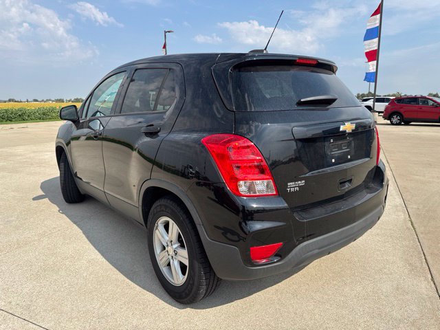 Used 2020 Chevrolet Trax LS w/ Tint and Cruise Package FWD image 3
