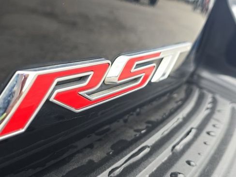 Used 2023 Chevrolet Suburban RST w/ Luxury Package image 9