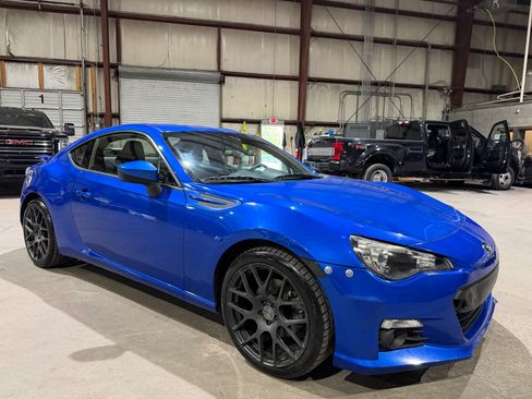 Used 2013 Subaru BRZ Limited w/ Popular Pkg 2C RWD image 2