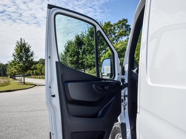 New 2026 Mercedes-Benz Sprinter 2500 image 13