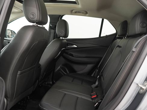 Used 2020 Buick Encore GX Essence w/ Experience Buick Package AWD/4WD image 18