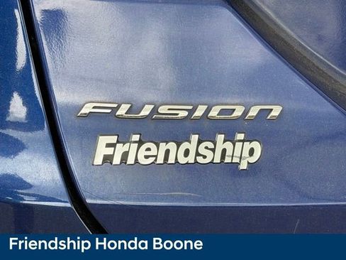 Used 2016 Ford Fusion SE FWD image 11
