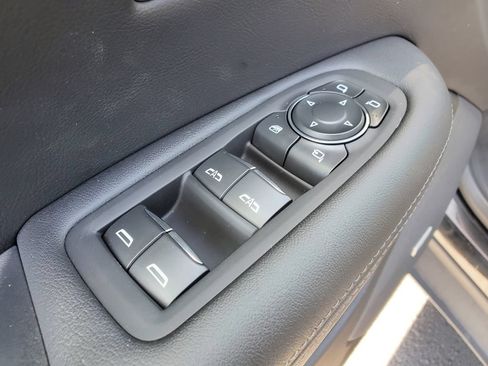 Used 2024 Cadillac XT5 Premium Luxury w/ LPO, Floor Liner Package AWD/4WD image 17