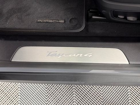 Certified 2025 Porsche Taycan AWD/4WD image 20