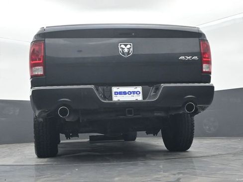 Used 2018 RAM 1500 Express AWD/4WD image 49