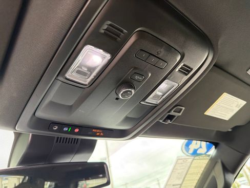 Used 2024 Chevrolet Tahoe LT AWD/4WD image 26