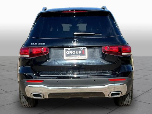 Used 2020 Mercedes-Benz GLB 250 image 5