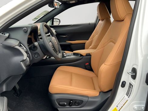 New 2025 Lexus UX 300h AWD image 12
