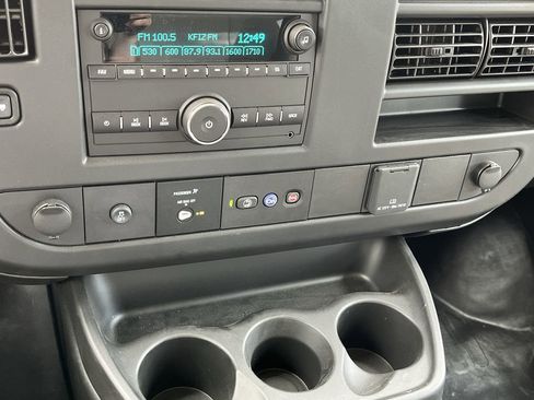 New 2025 GMC Savana 3500 w/ Power Convenience Package image 15