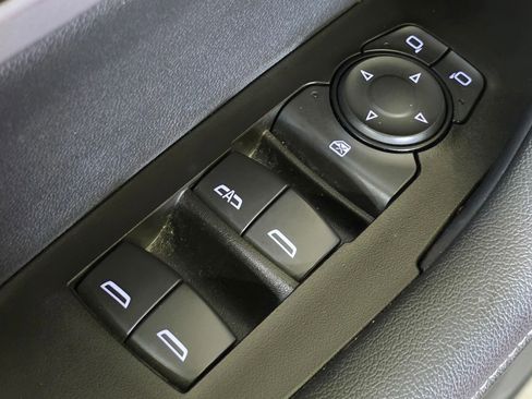 Used 2025 Chevrolet Blazer LT image 21